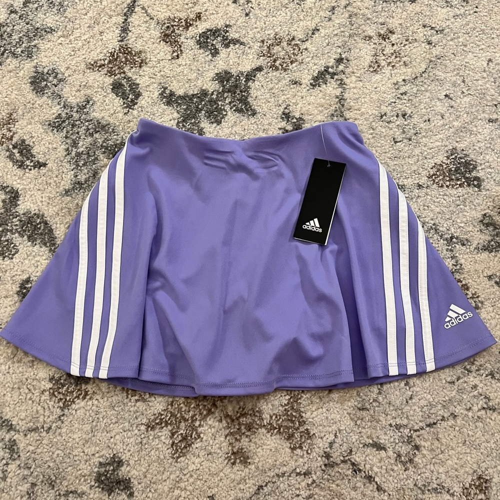 Adidas Girls 3 stripe purple skirt/ shorts - Size M (10/12)